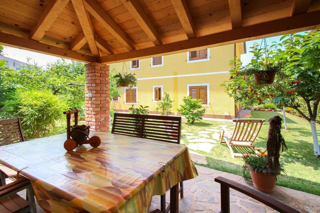 شقة Alenka Orange Novigrad Istria المظهر الخارجي الصورة